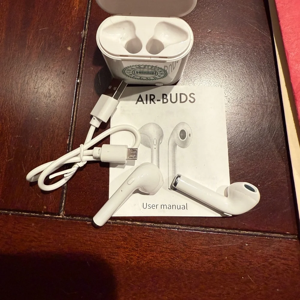 White Wireless Earbuds with Charging Case